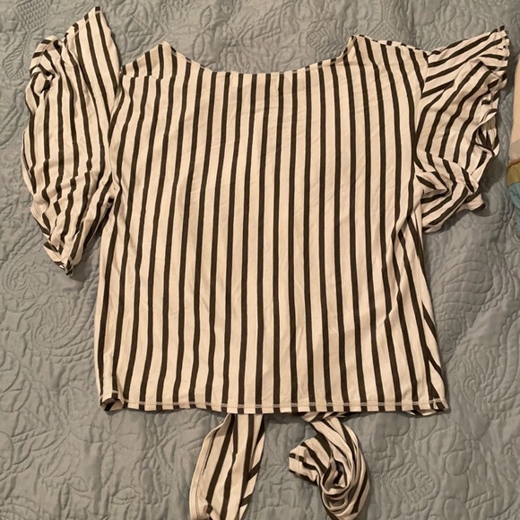 Max Studio Edit shirt size medium - Picture 2 of 4